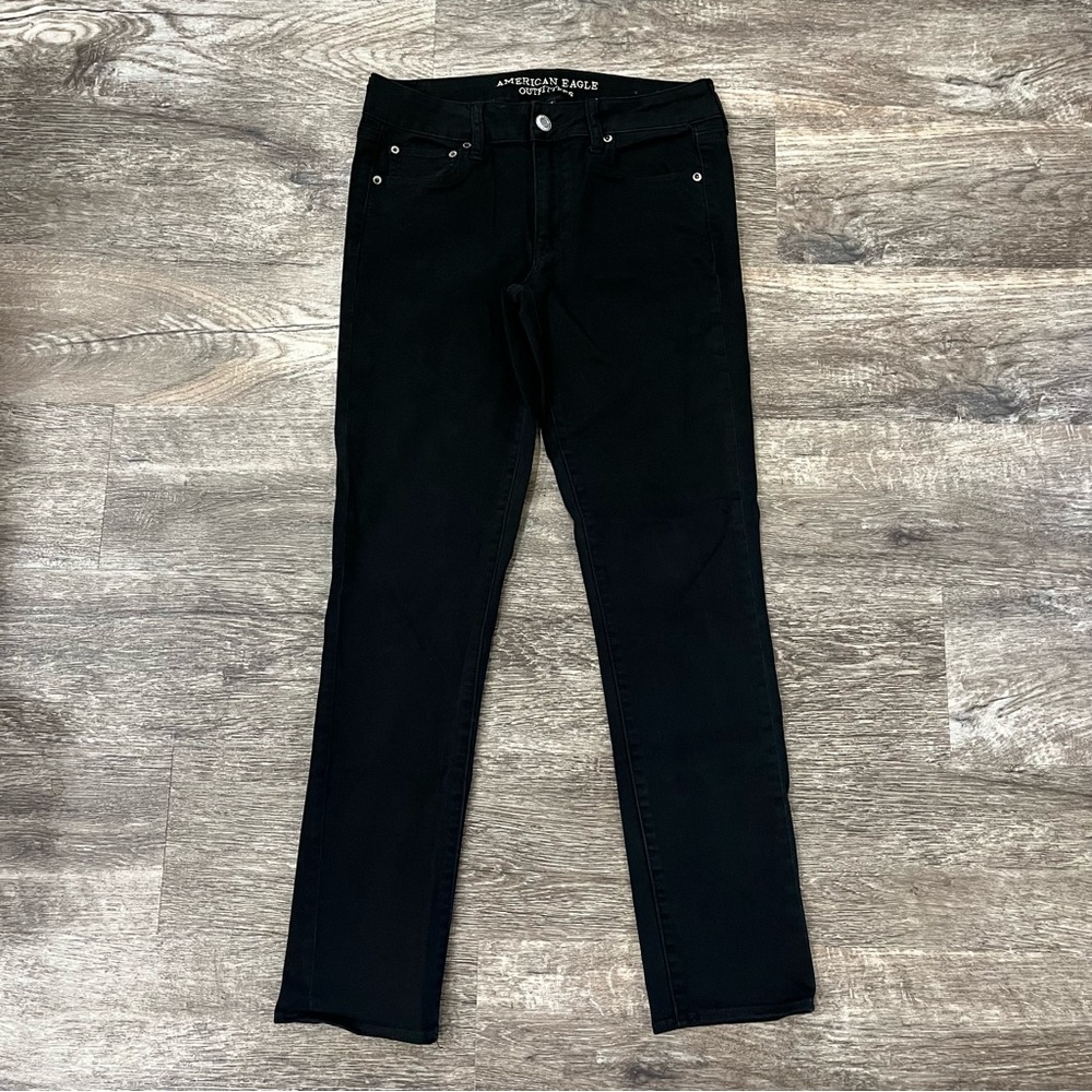 American Eagle Stretch Black Denim Straight Jeans in Size 8